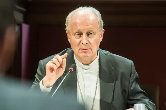 Mgr-Luc-Crepy