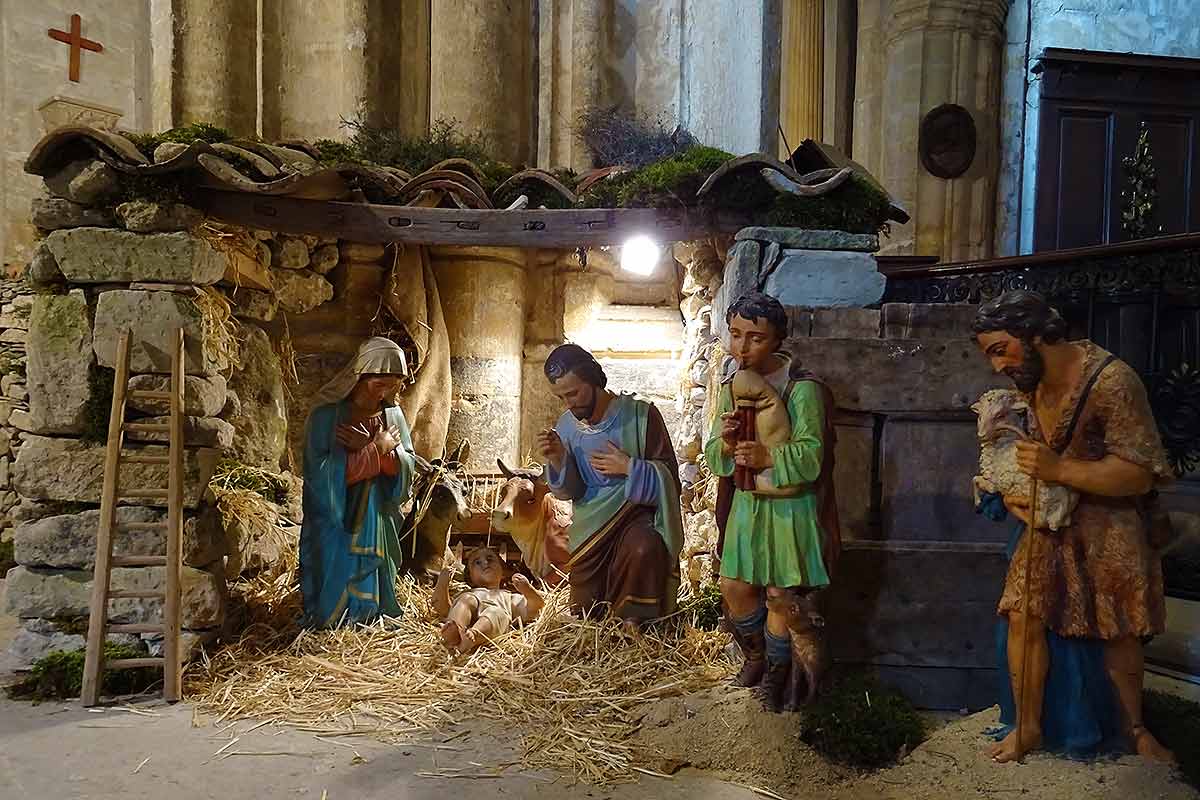 Noël, c’est la crèche. - Communauté saint Charles Borromée